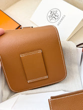 Load image into Gallery viewer, Hermès Constance Slim Wallet Gold Epsom / Silver Hardware
