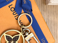 Load image into Gallery viewer, LOUIS VUITTON 2022 Puzzle Flower Monogram Keyring
