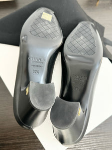 CHANEL 2020 Leather Uniform Pumps in Black - EU37.5