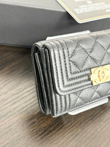 CHANEL Caviar Quilted Small Boy Flap Wallet in Black