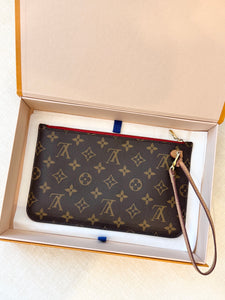 LOUIS VUITTON Neverfull MM Monogram Pochette Wristlet Pouch - Cherry