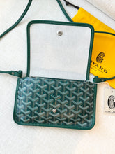 Load image into Gallery viewer, 💚 NEW! 2025 GOYARD Plumet Pocket Canvas Leather Crossbody Bag / Green
