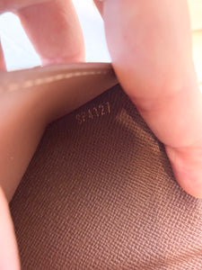 LOUIS VUITTON Monogram Canvas Victorine Compact Wallet