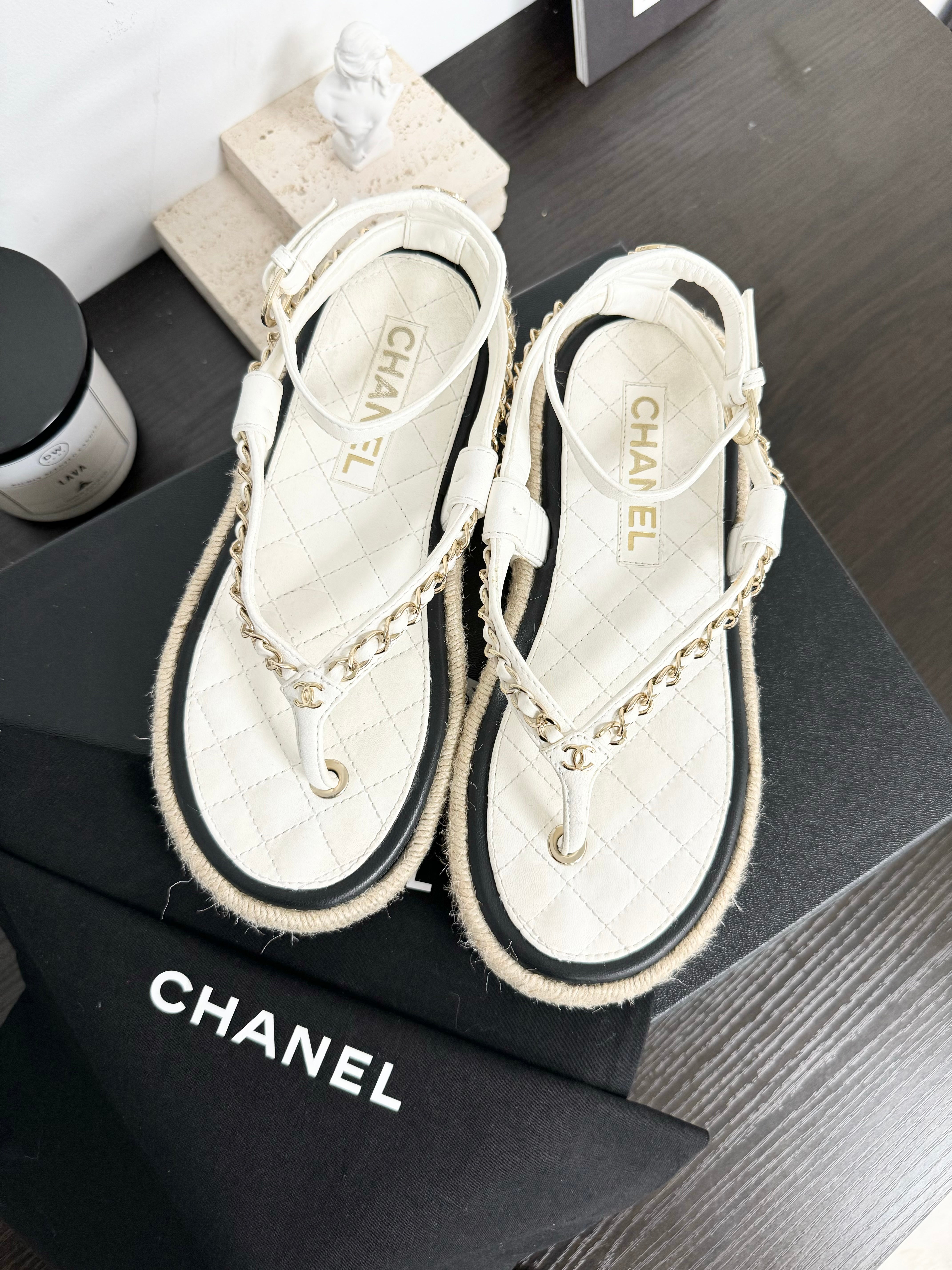 ▪️SOLD▪️CHANEL Lambskin Chain CC Thong Espadrille