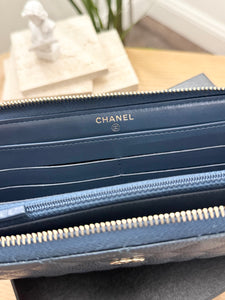 CHANEL Classic Metallic Grained Calfskin Long Zipped Wallet - Blue