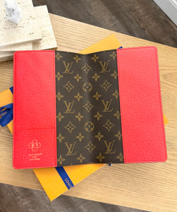 LOUIS VUITTON 2024 Limited Edition Monogram Canvas Emily Notebook Cover MM