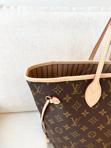 LOUIS VUITTON 2025 Monogram Neverfull MM Monogram Tote / Rose Beige