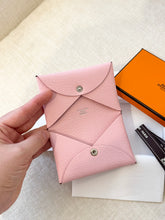 Load image into Gallery viewer, Hermes 2024 Chevre Mysore Calvi Card Holder- Rose Sakura
