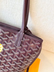 💛 NEW! 2025 GOYARD Anjou Canvas Leather Reversible Mini Tote Bag / Burgundy