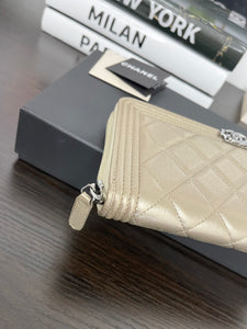 CHANEL Boy Medium Metallic Zipped Wallet in Gold