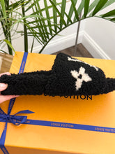 Load image into Gallery viewer, LOUIS VUITTON Shearling Bom Dia Flat Mule in Black/White - EU38
