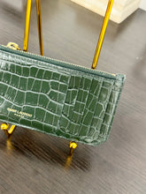 Load image into Gallery viewer, SAINT LAURENT Fragments Croc-effect Leather Zipped Card Case in Green
