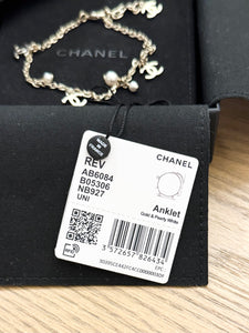 CHANEL CC Chain Anklet Bracelet Metal with Faux Pearl in Gold & Pearly White