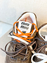 Load image into Gallery viewer, New Balance X Miu Miu Women’s 530 SL Suede Sneakers in Cinnamon / EU 38

