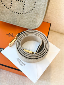 ✨NEW✨2025 Hermes Evelyne TPM 16 Amazone Bag / Trench / Gold Hardware