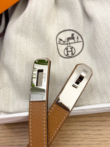 HERMES 2022 Epsom Leather Kelly 18 Belt in Gold
