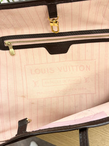 LOUIS VUITTON Neverfull MM Damier Ebene Canvas Tote Bag in Rose Ballerine