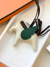 Load image into Gallery viewer, HERMES 2025 Rodeo Pegasus PM Charm / Craie / Chocolat / Vert Moyen

