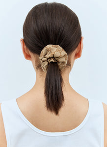 GUCCI Women GG Canvas Scrunchie with Logo Plaque - Brown / OS