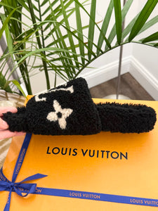 LOUIS VUITTON Shearling Bom Dia Flat Mule in Black/White - EU38