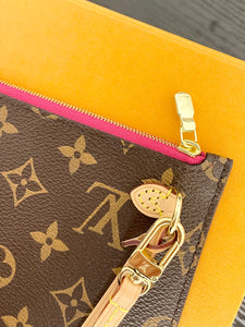 LOUIS VUITTON 2022 Monogram Neverfull MM Pochette Wristlet Pouch in Pivoine Pink