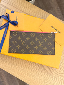 LOUIS VUITTON 2024 Monogram Canvas Zippy Coin Purse in Pondichery Pink