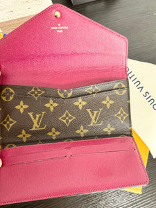 LOUIS VUITTON Monogram Josephine Wallet in Fuchsia