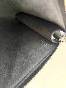 LOUIS VUITTON Epi Leather Pochette Accessoires / Black