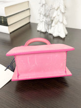 Load image into Gallery viewer, JACQUEMUS Le Chiquito Mini Leather Tote in Pink
