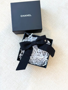 ✨NEW✨CHANEL Grosgrain Bow CC Hair Clip / Black
