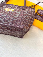 Load image into Gallery viewer, 💛 NEW! 2025 GOYARD Anjou Canvas Leather Reversible Mini Tote Bag / Burgundy
