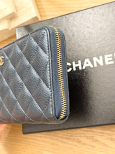 Load image into Gallery viewer, CHANEL Classic Metallic Grained Calfskin Long Zipped Wallet - Blue
