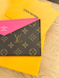 LOUIS VUITTON 2024 Monogram Canvas Zippy Coin Purse in Pondichery Pink