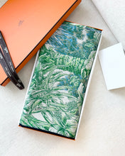 Load image into Gallery viewer, HERMES 2024 All&#39;Orto Botanico di Palermo Shawl 140 / Vert Vif / Naturel / Bleu
