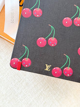 Load image into Gallery viewer, 🍒 LOUIS VUITTON 2025 LV x TM Takashi Murakami Cherry  Jane Notebook MM
