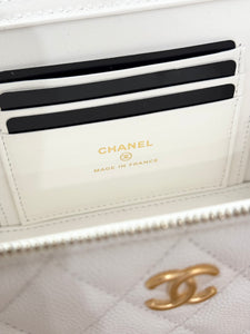 CHANEL 2023 Coco Casino Vanity With Chain Crossbody Bag in White