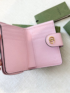 GUCCI Medium Double G Bi-Fold Compact Wallet with Bamboo / Pink