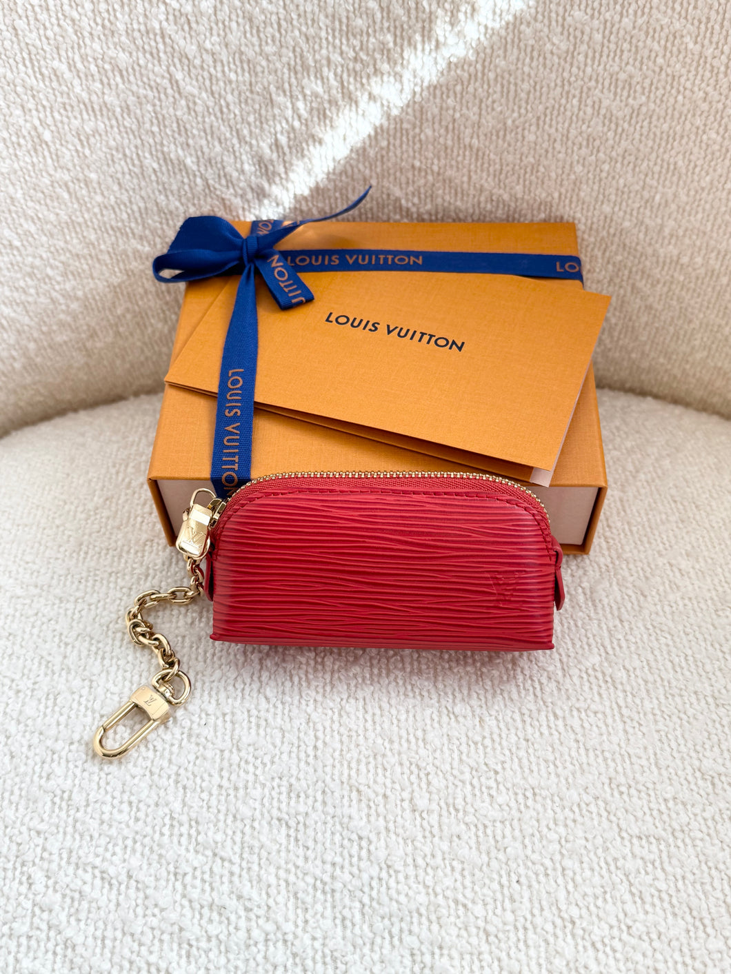 LOUIS VUITTON 2025 Rouge Louis Épi Cosmetic Lipstick Pouch
