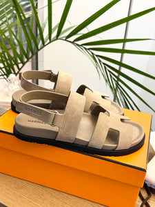 HERMES Genius Suede Goatskin Sandals in Beige Sable - EU37