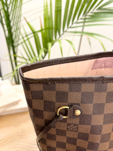 LOUIS VUITTON Neverfull MM Damier Ebene Canvas Tote Bag in Rose Ballerine