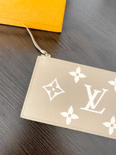 Load image into Gallery viewer, LOUIS VUITTON 2023 Monogram Félicie Empreinte Leather Coin Holder Insert - Khaki
