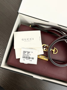 GUCCI Zumi Grain Leather Shoulder Bag in Burgundy