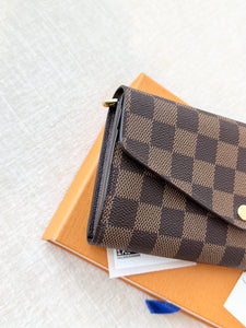 LOUIS VUITTON Damier Ebene Sarah Wallet