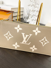 Load image into Gallery viewer, LOUIS VUITTON 2023 Monogram Félicie Empreinte Leather Coin Holder Insert - Khaki
