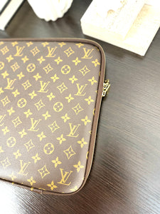 LOUIS VUITTON Monogram Canvas 15 Inch Laptop Case