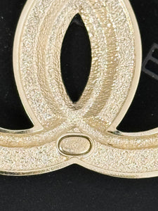 CHANEL Crystal CC Brooch - Gold