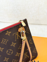 Load image into Gallery viewer, LOUIS VUITTON Neverfull MM Monogram Pochette Wristlet Pouch - Cherry
