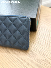 Load image into Gallery viewer, CHANEL Classic Metallic Grained Calfskin Long Zipped Wallet - Blue
