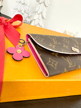 Load image into Gallery viewer, LOUIS VUITTON Monogram Bloom Flower Emilie Wallet in Fuchsia
