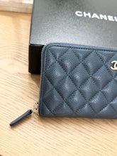 Load image into Gallery viewer, CHANEL Classic Metallic Grained Calfskin Long Zipped Wallet - Blue
